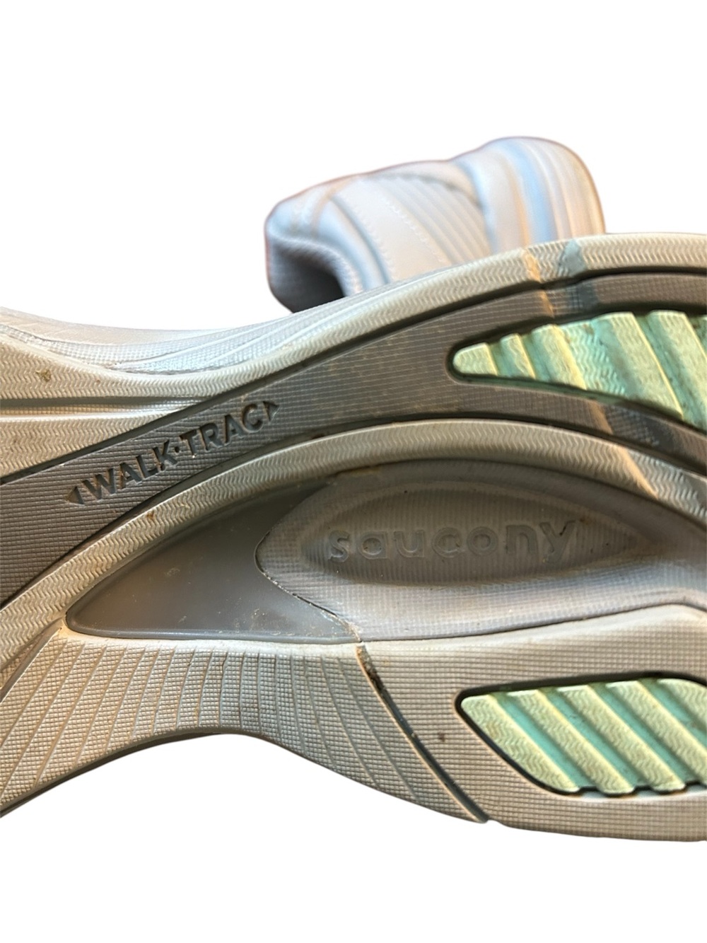 Saucony Women's Light Gray Sneakers - Picture 3 of 5